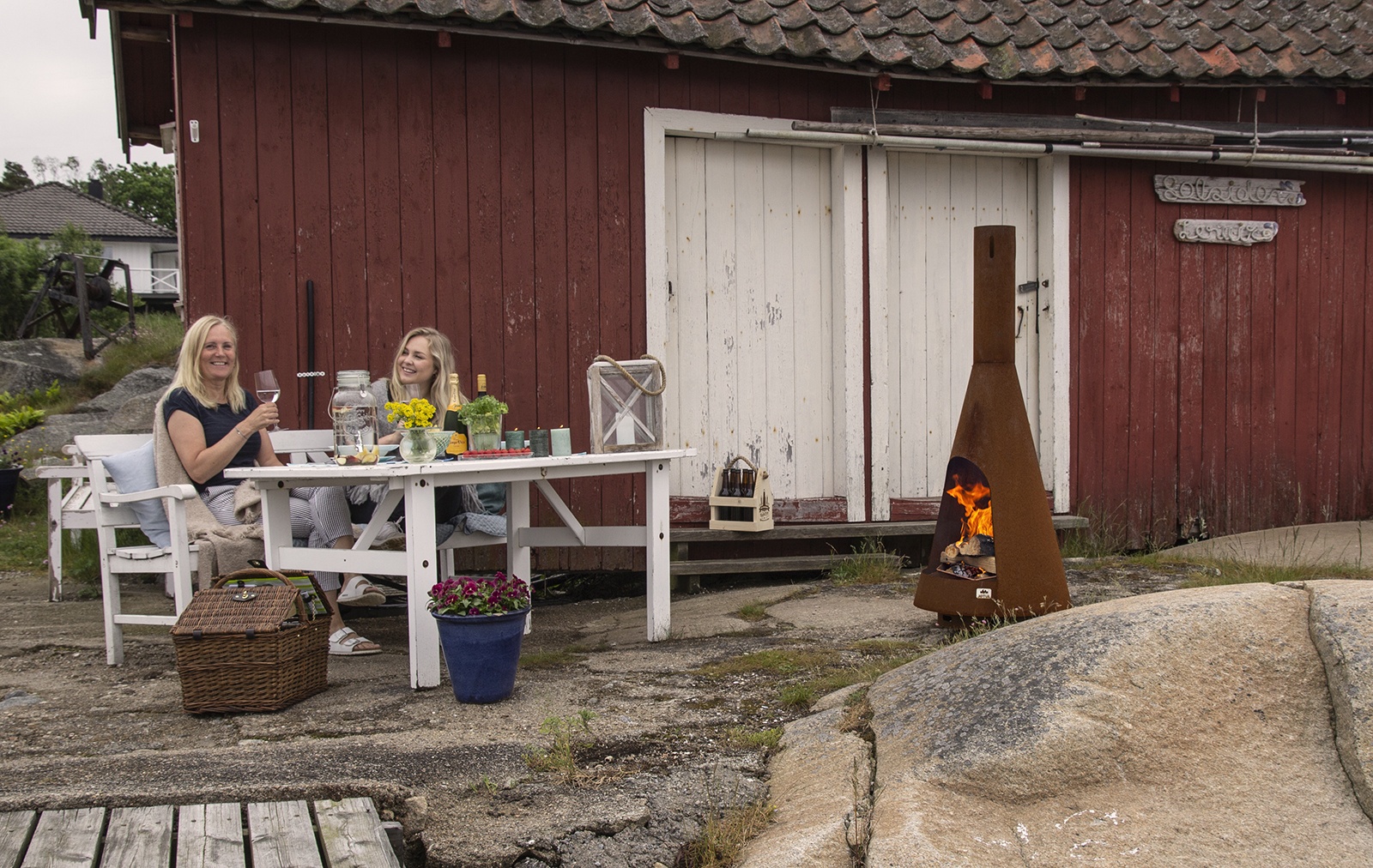 Jøtul Frøya | Outdoor wood fireplaces - Modern
