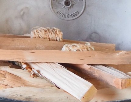 How to light a fireplace 